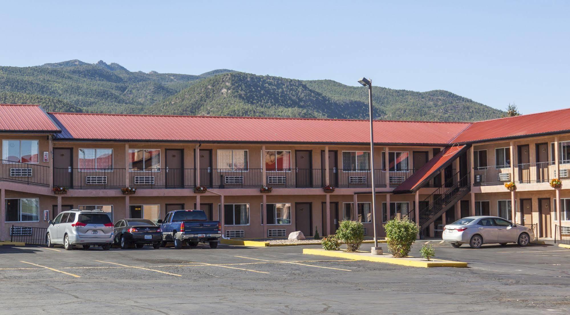 Mountain View Lodge 파로완 외부 사진